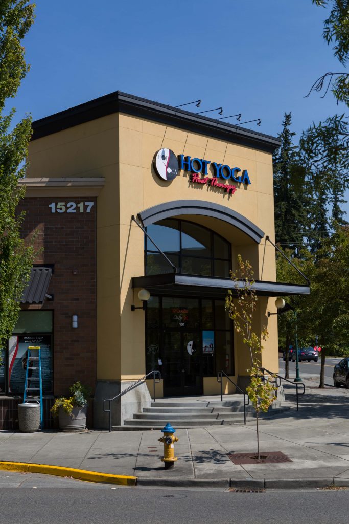 Your Guide to Dining & Shopping in the Mill Creek Town Center Cori